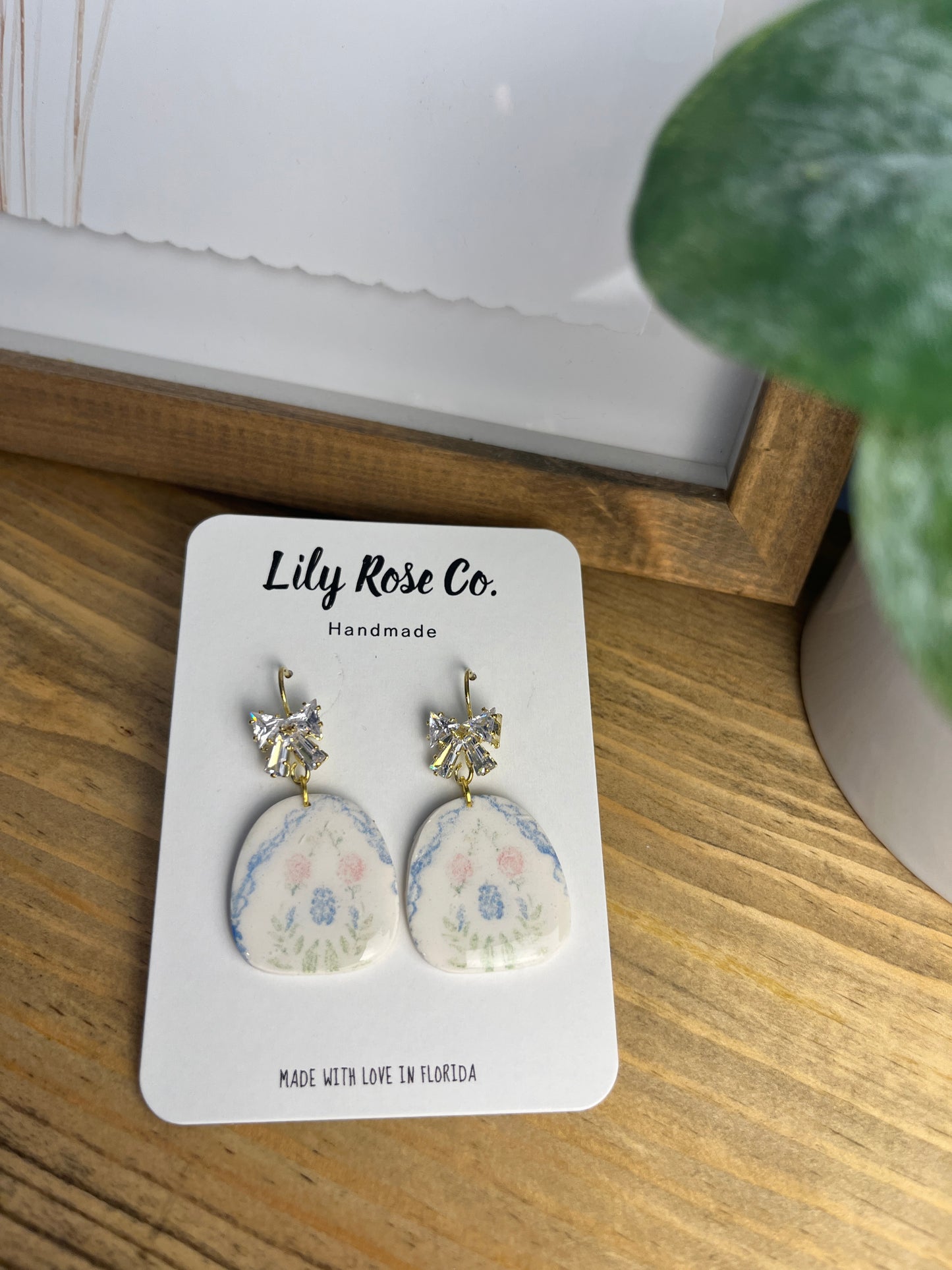 The Juliette Dangles