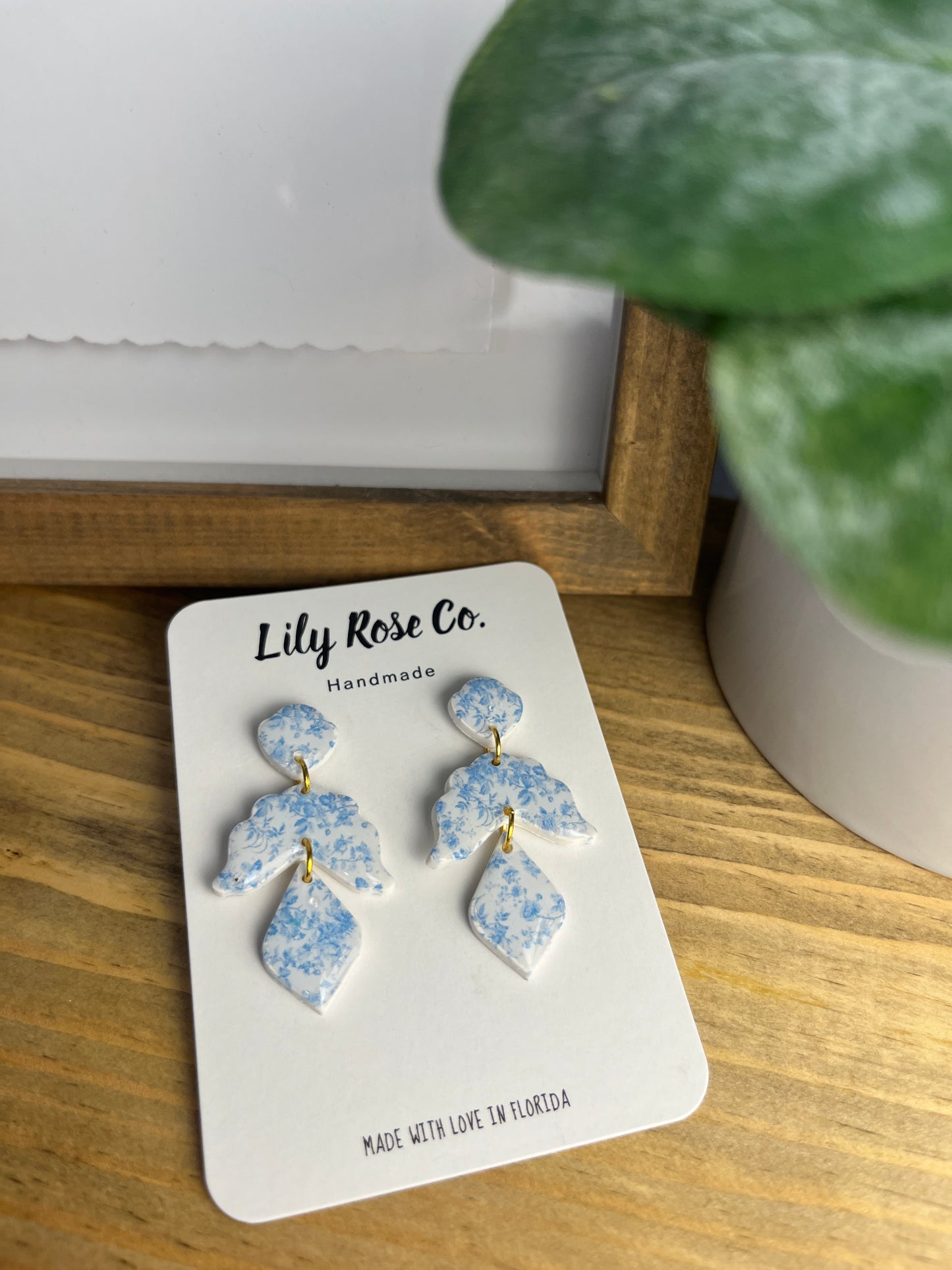 The Charlotte Dangles